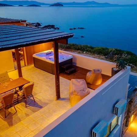 Lalari Beach Suites Vári Exterior photo
