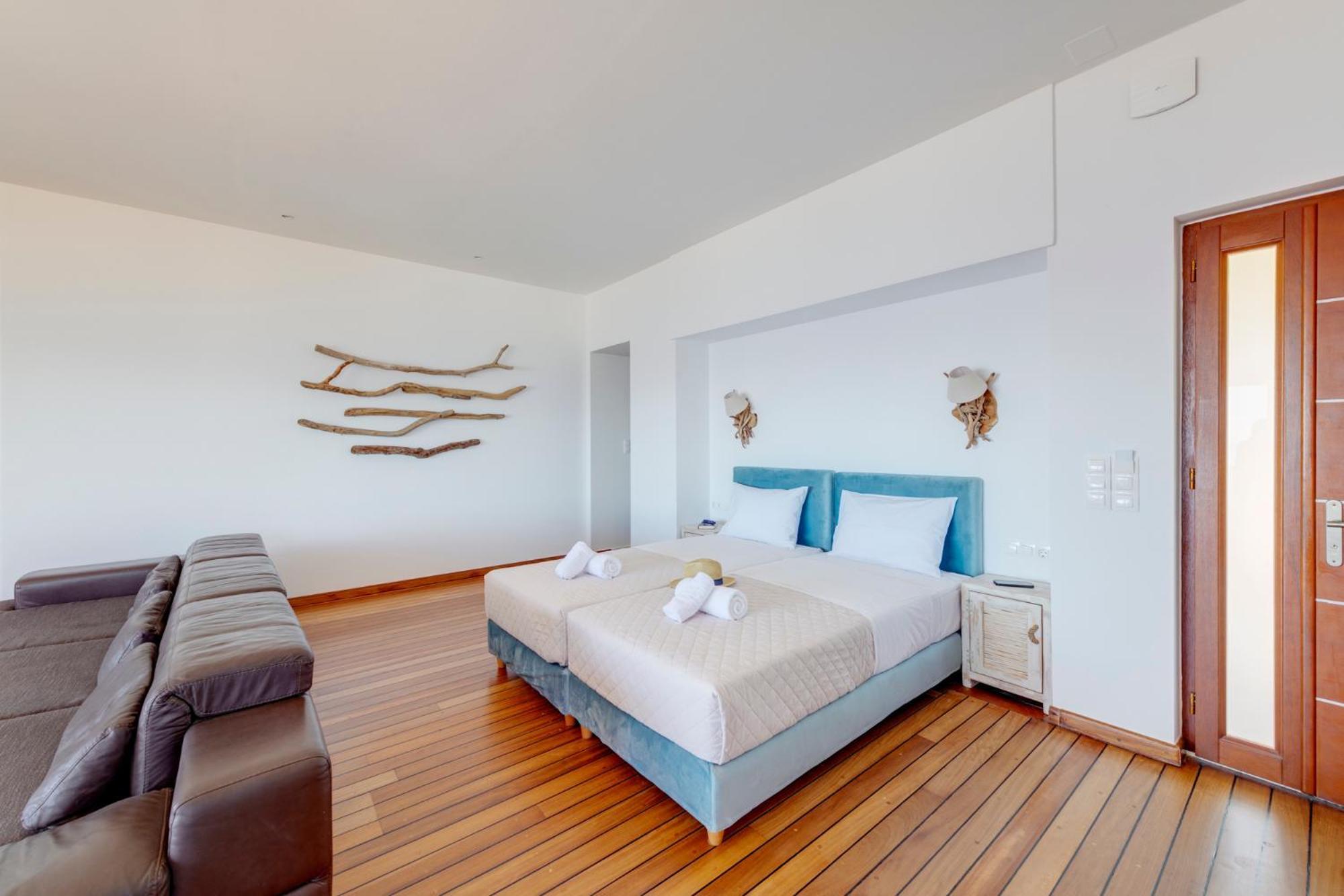 Lalari Beach Suites Vári Exterior photo