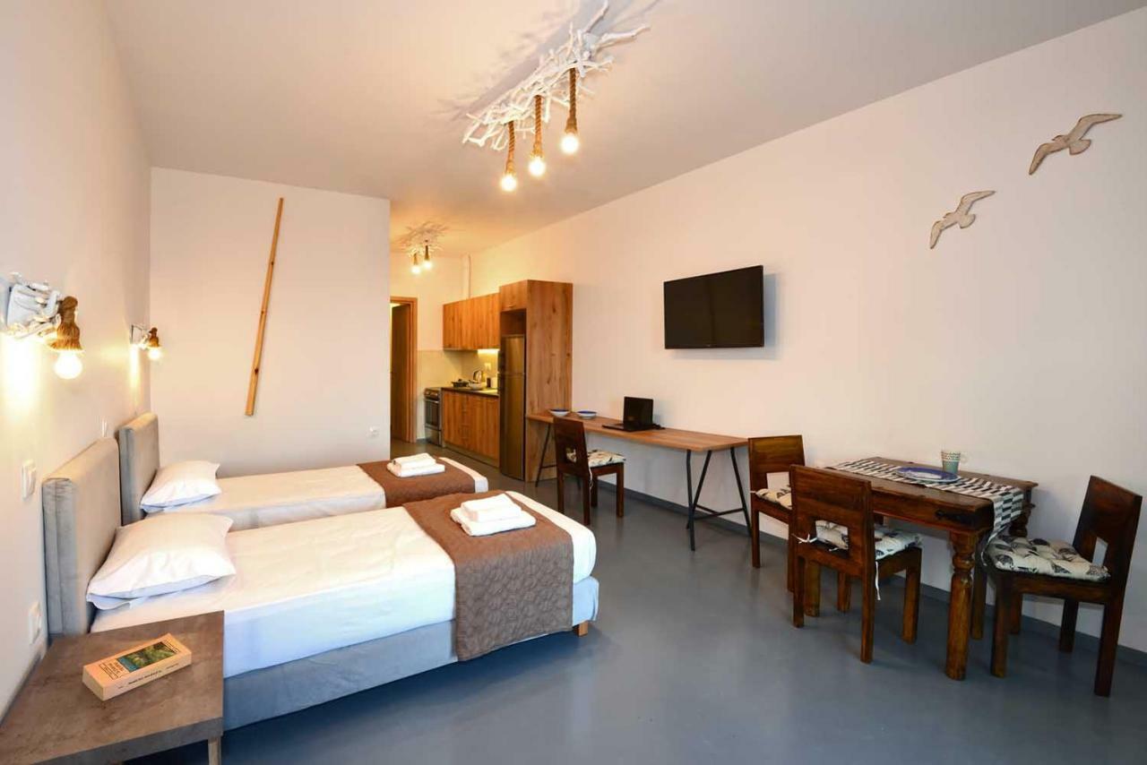 Lalari Beach Suites Vári Exterior photo