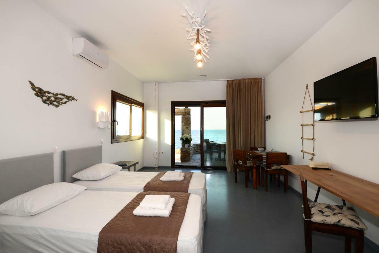Lalari Beach Suites Vári Exterior photo