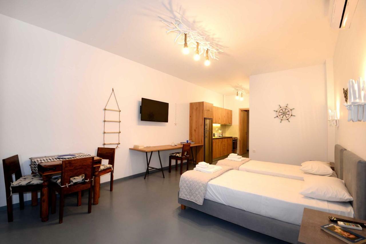 Lalari Beach Suites Vári Exterior photo